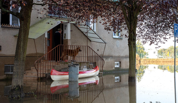 Stát chystá další podporu pro zaplavené domácnosti, průměrně pošle 40 tisíc korun