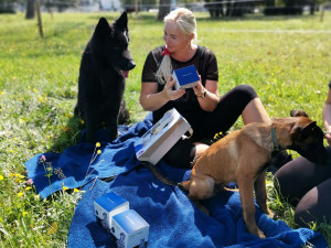 Pomáhala obětem, nyní je obchodnicí s bílým práškem. Znáte Inca Collagen?