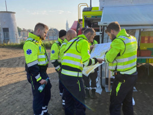 Pražští záchranáři pomohli po povodních na Jesenicku desítkám lidí. Předepisovali ztracené léky, řešili ale i infarkt