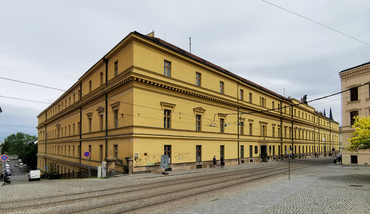 Univerzita Palackého v Olomouci se přiklání ke koupi Hanáckých kasáren. Finální verdikt je za dveřmi