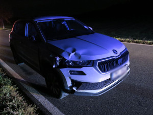 Řidička na Šumpersku srazila za tmy muže s kolem. Šel u krajnice bez reflexních prvků a světel