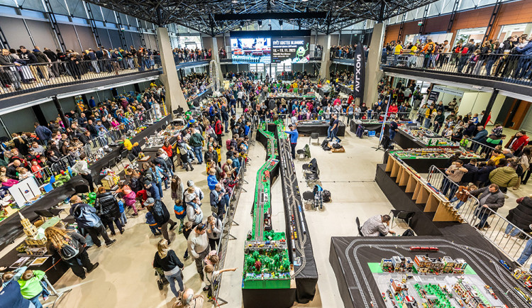 Neomezeně pestrá říše legendární stavebnice. Olomouc hostí výstavu Svět kostek