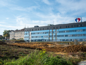 Současná podoba staveniště, kde vyroste nový superpavilon