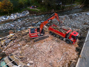 Na Jesenicku muselo jít po povodních k zemi 39 staveb, dalších objektů se dotkla částečná demolice