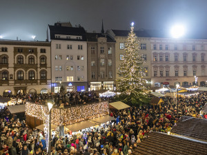 Koledy, Michal David či Kapitán Demo. Vánoční trhy v Olomouci nabídnou rozmanitý program