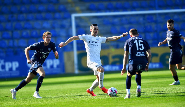 Slovan potěšil fanoušky. Slovácko U Nisy přejel 4:0