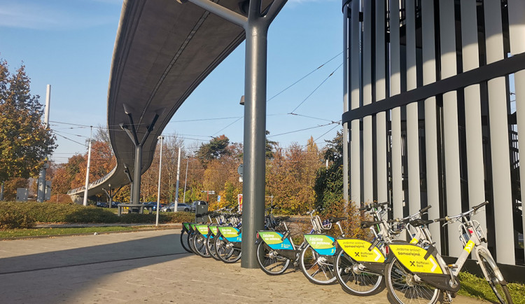 ANKETA: Firma stáhne z ulic Olomouce dvě stě sdílených kol, představovala by si větší podporu města