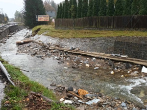 Olomoucký hejtman prodloužil stav nebezpečí v zaplavených oblastech Jesenicka a Šumperska