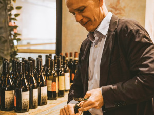 Víno a lanýže. Zkuste degustační menu v novém Lobster Bistru