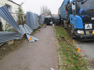 Smyk v BMW a pozitivní test na kokain. Mladík v Prostějově havaroval, škoda činí dva miliony