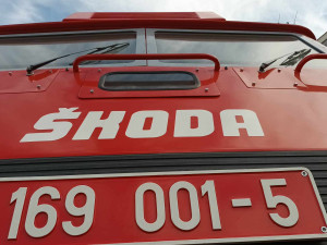 FOTOGALERIE: V Přerově je v vidění unikátní lokomotiva Asynchron. Zdejší firma ji zachránila před sešrotováním