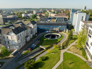 Jen nejnutnější případy. Fakultní nemocnice Olomouc kvůli odstávce datové sítě v sobotu omezí provoz