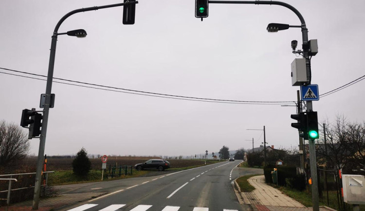 Nový stacionární radar v obci Babice nedaleko Šternberka