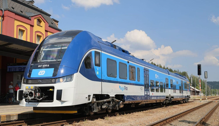 Od neděle pozor na změnu jízdního řádu, některé vlaky pojedou jinak