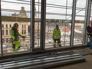 FOTOGALERIE: Na nové radnici v Přerově se už rýsuje schodiště. Oprava se mírně prodraží a protáhne