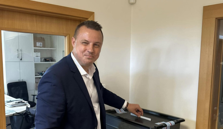 Rajchl dostal od advokátní komory pokutu padesát tisíc, provinil se výroky na sociálních sítích i při poskytování služeb