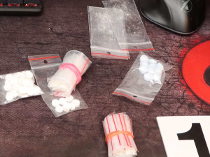 Olomoučtí kriminalisté rozprášili gang, který obchodoval se zakázanými psychotropními látkami