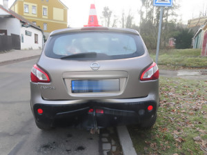 Devatenáctiletý řidič v Hranicích srazil seniora, neviděl ho přes námrazu na čelním skle