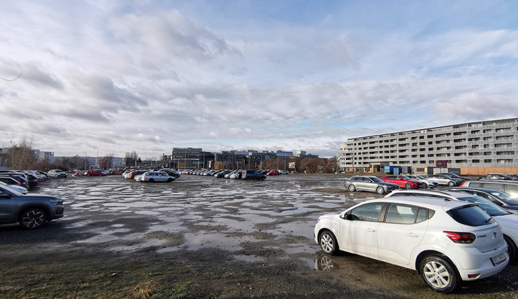 Olomoucká radnice řešila podobu projektu Šantovka District, proti výšce budovy hotelu námitku nepodá