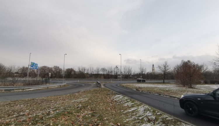 Místo u výjezdu z obchodní zóny u olomouckého Globusu čeká komplexní proměna