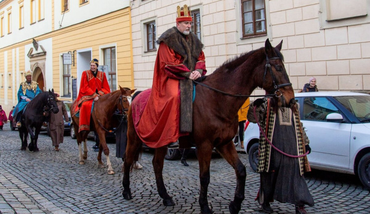 Pětadvacátá Tříkrálová sbírka začala. Zítra projde Olomoucí průvod