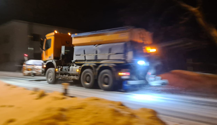 I v úterý může Olomoucký kraj pokrýt ledovka. Meteorologové vydali novou výstrahu