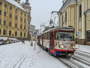 Nazdobené soupravy z Olomouce zazářily v oblíbené anketě o nejhezčí vánoční tramvaj. Obhájily bronz