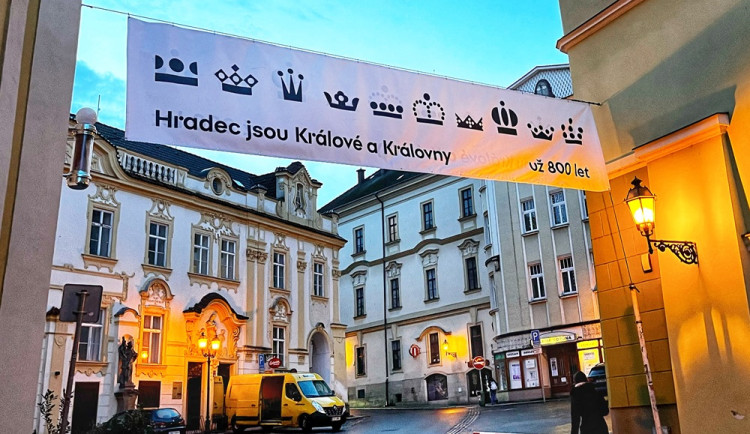 Oslavy 800 let přinesou v Hradci přednášky od archeologie po šlechtičny