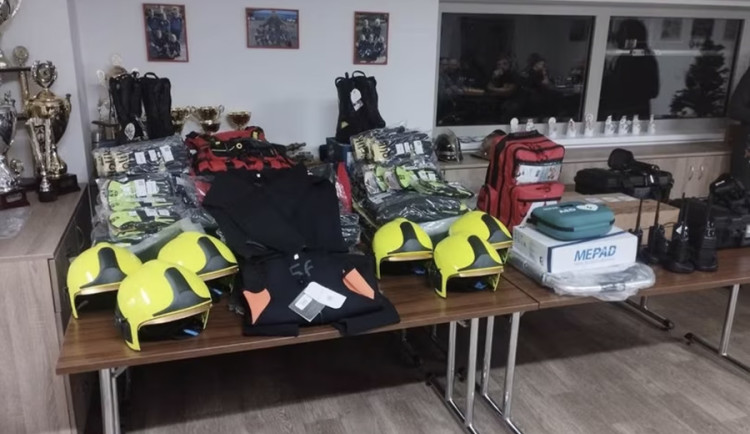 Olomouc předala dobrovolným hasičům důležité vybavení