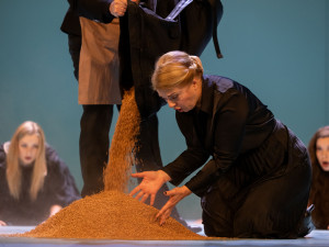 V Moravském divadla Olomouc ožije magický svět Jeníčka a Mařenky. Premiéra je v pátek