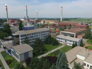 V přerovské chemičce Precheza došlo k poruše, do ovzduší v pátek unikl oxid síry