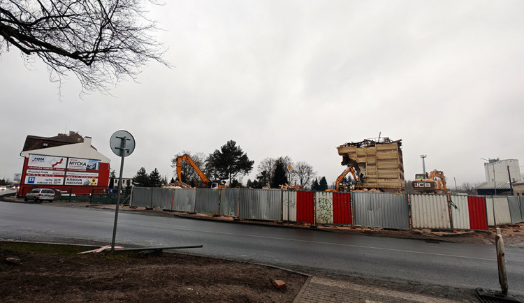 Demolice areálu pro nový Lidl v Litovli výrazně pokročila, úřad zahájil stavební řízení