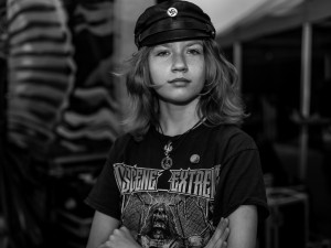 Extrém a obscénnost ve fotografii. Olomoucká galerie chystá výstavu z festivalu tvrdé muziky z Trutnova