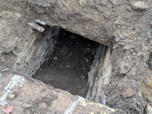 Tajné podzemní chodby až na Kosíř? Revitalizace rybníků v Čechách pod Kosířem oživila dávné pověsti