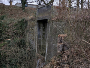 Tajné podzemní chodby až na Kosíř? Revitalizace rybníků v Čechách pod Kosířem oživila dávné pověsti