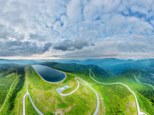 Modernizace přečerpávací vodní elektrárny Dlouhé stráně přijde na 800 milionů. Oprav se dočká turbosoustrojí