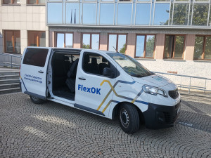 Mikrobus na zavolanou zaujal studenty, po otestování už nejezdí. Olomoucký kraj čeká na změnu zákona