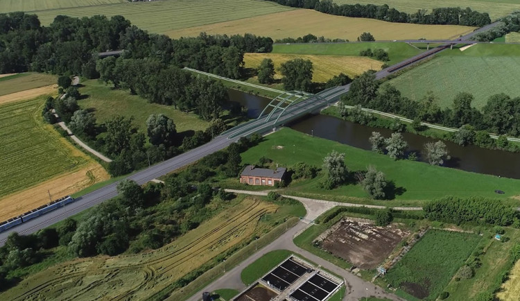 Vizualizace mostu přes řeku Moravu v Kojetíně