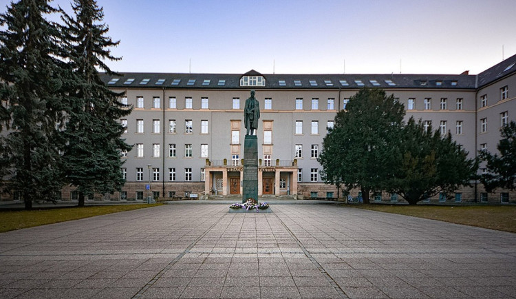 Budova Pedagogické fakulty UP na Žižkově náměstí v Olomouci projde rekonstrukcí