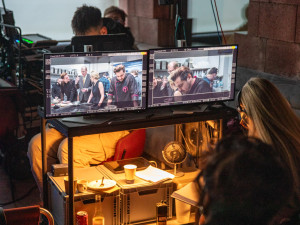 FOTO: Filmaři v Olomouci vytvořili fiktivní restauraci. V nové komedii uvaří Hřebíčková či Kotek