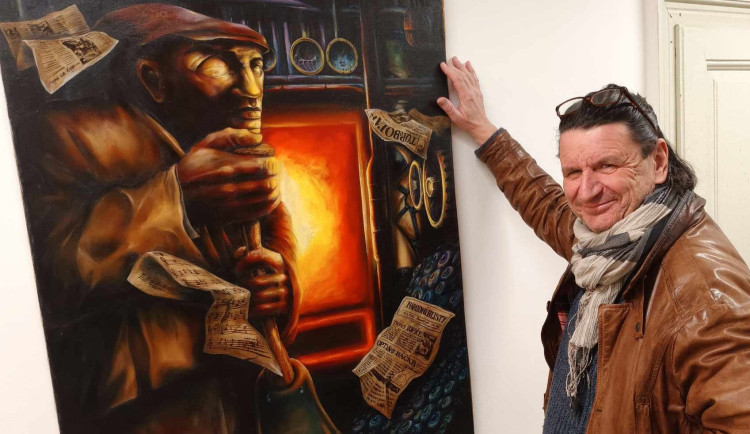 FOTO: Galerie na obecním úřadě. Výtvarník Tomáš Vincenec rozsvítil Ptení výstavou svých obrazů
