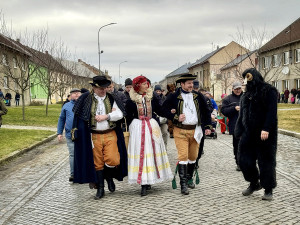 Maškary, zvyky předků i tradiční pochoutky. Příkazy u Olomouce ožijí masopustním veselím