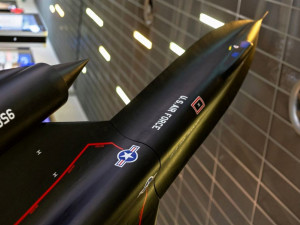 S hlavou v oblacích! Galerie Šantovka přivítá unikátní leteckou výstavu, z níž se vám zamotá hlava