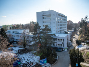 Dětská klinika v šetrném kabátě a s novými ambulancemi. FN OIomouc investovala přes 200 milionů