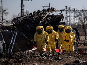 Vlak s benzenem na Hranicku před vykolejením překročil povolenou rychlost o 55 kilometrů v hodině