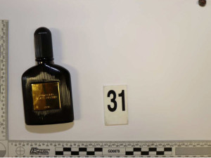 Brali šperky, parfémy i inteligentní hrnec. Kriminalisté dopadli dvojici, která kradla v domech na Moravě