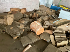 Stroje, suroviny, hotové výrobky, vše vzala voda. Firmu z České Vsi přesto ukrajinští manželé postupně obnovují