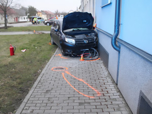 Postarší muž usnul na Prostějovsku za volantem a smetl seniora. Policie hledá svědky