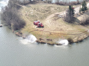VIDEO: Boj s benzenem v Hustopečích pokračuje. Správa železnic zvažuje vybudování náhradní koleje