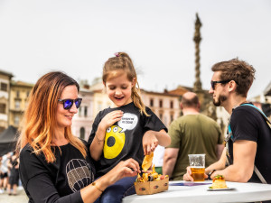 TIP NA VÍKEND: Olomouc o víkendu už poosmé ovládne tvarůžkový festival. Chybět nebudou ani zákusky